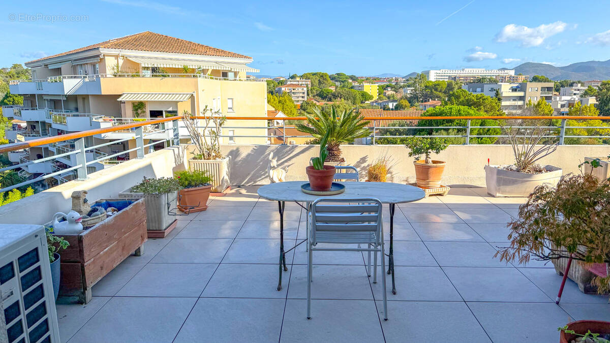 Appartement à FREJUS