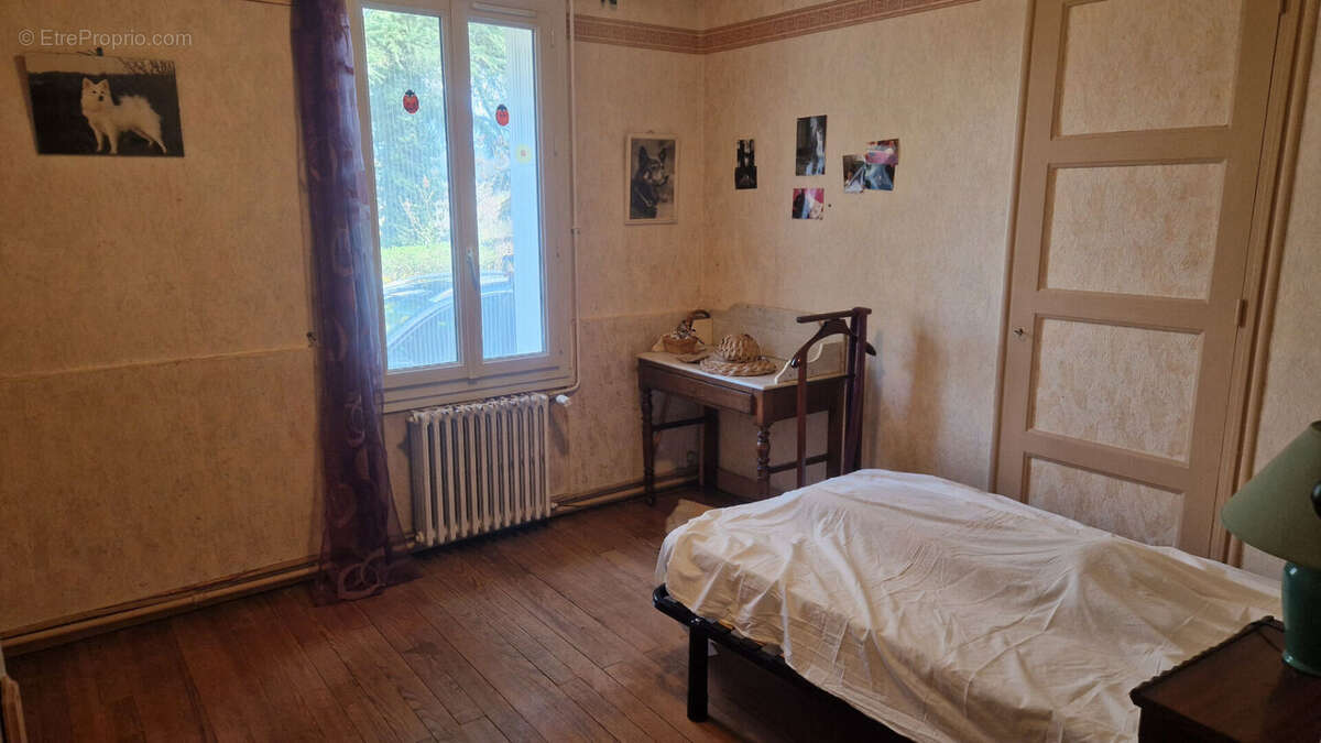 Maison à CHARBONNIERES-LES-BAINS