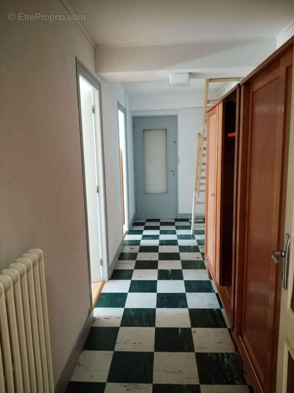 Appartement à COUTRAS