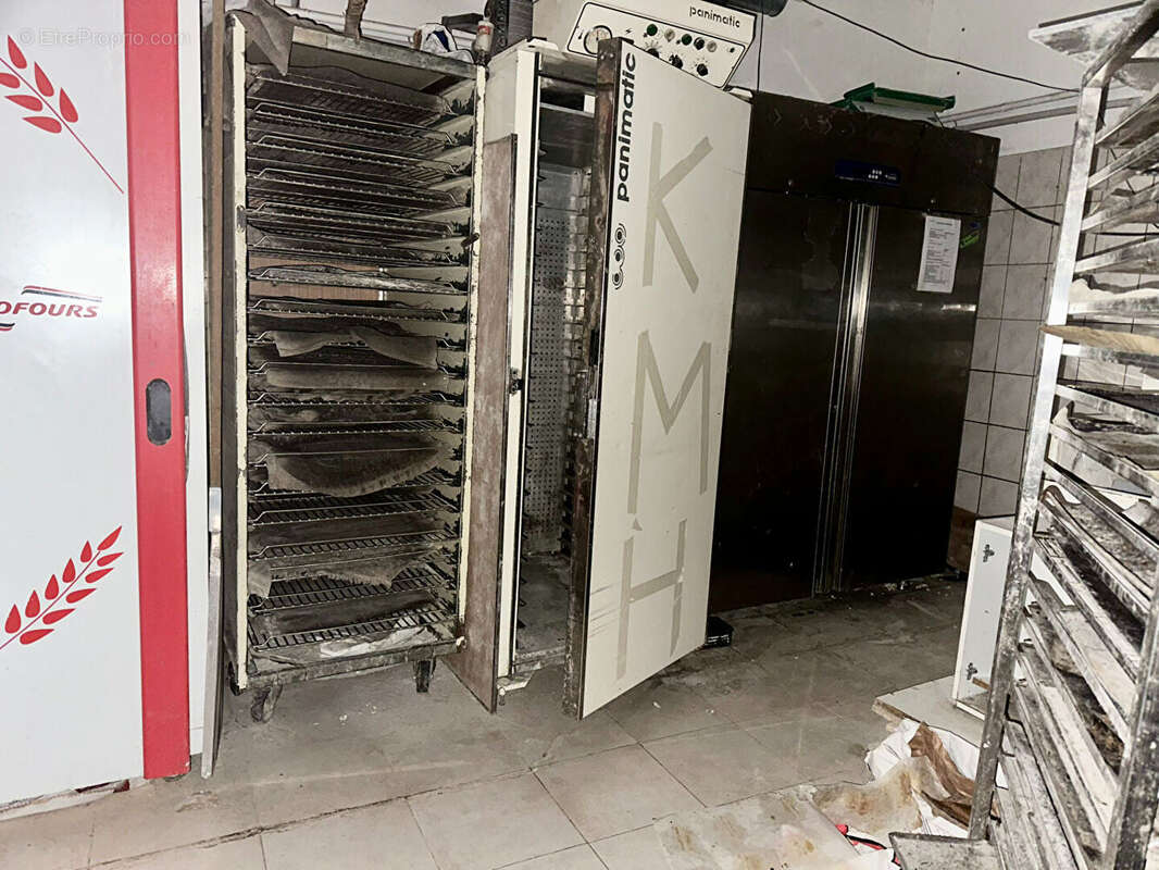 Commerce à LES PAVILLONS-SOUS-BOIS