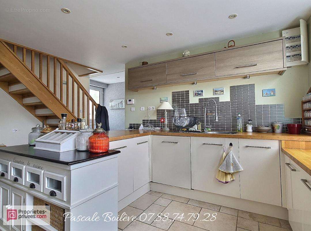 Maison  151 m²  avec  studio indépendant 34 m² - VERNANTES  (49390) - photo 5
