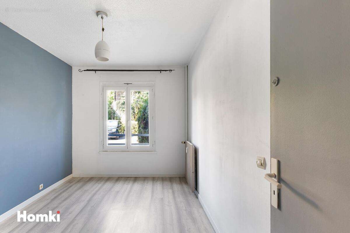 Appartement à VALLAURIS