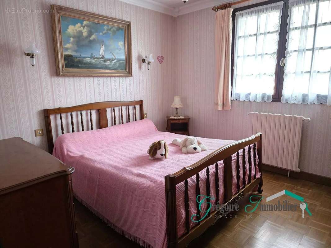 Maison à LA GENEVRAYE