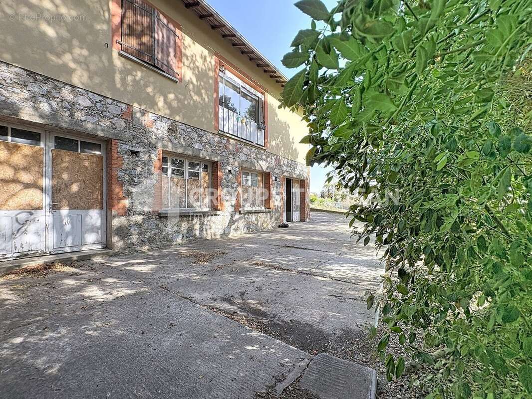 Maison 112 m² à Caraman  - photo 12