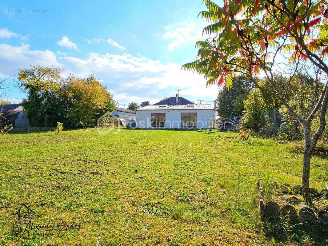 Maison à NEUVILLE-AUX-BOIS