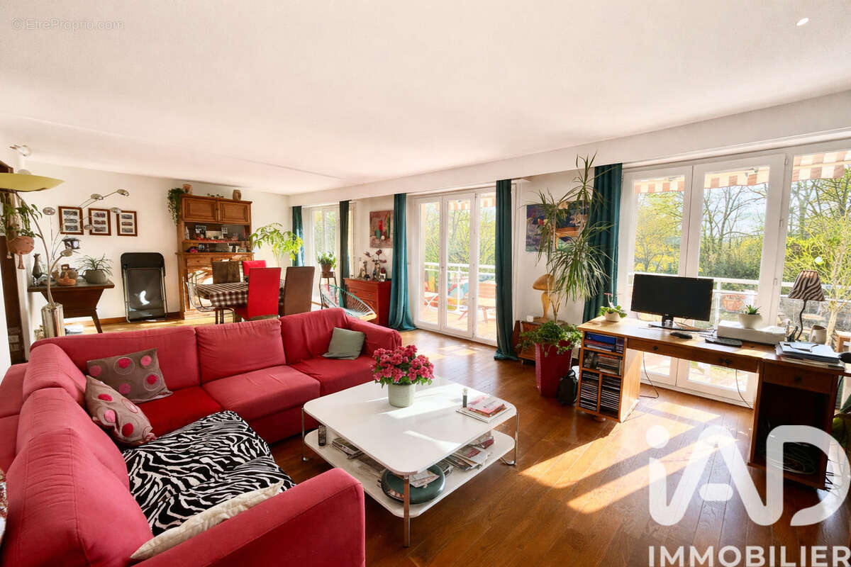 Photo 3 - Appartement à COLLONGES-AU-MONT-D'OR