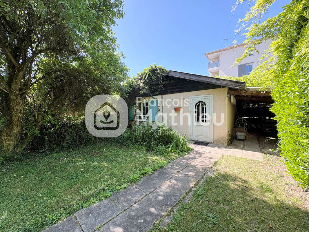 Maison à VILLARS-LES-DOMBES