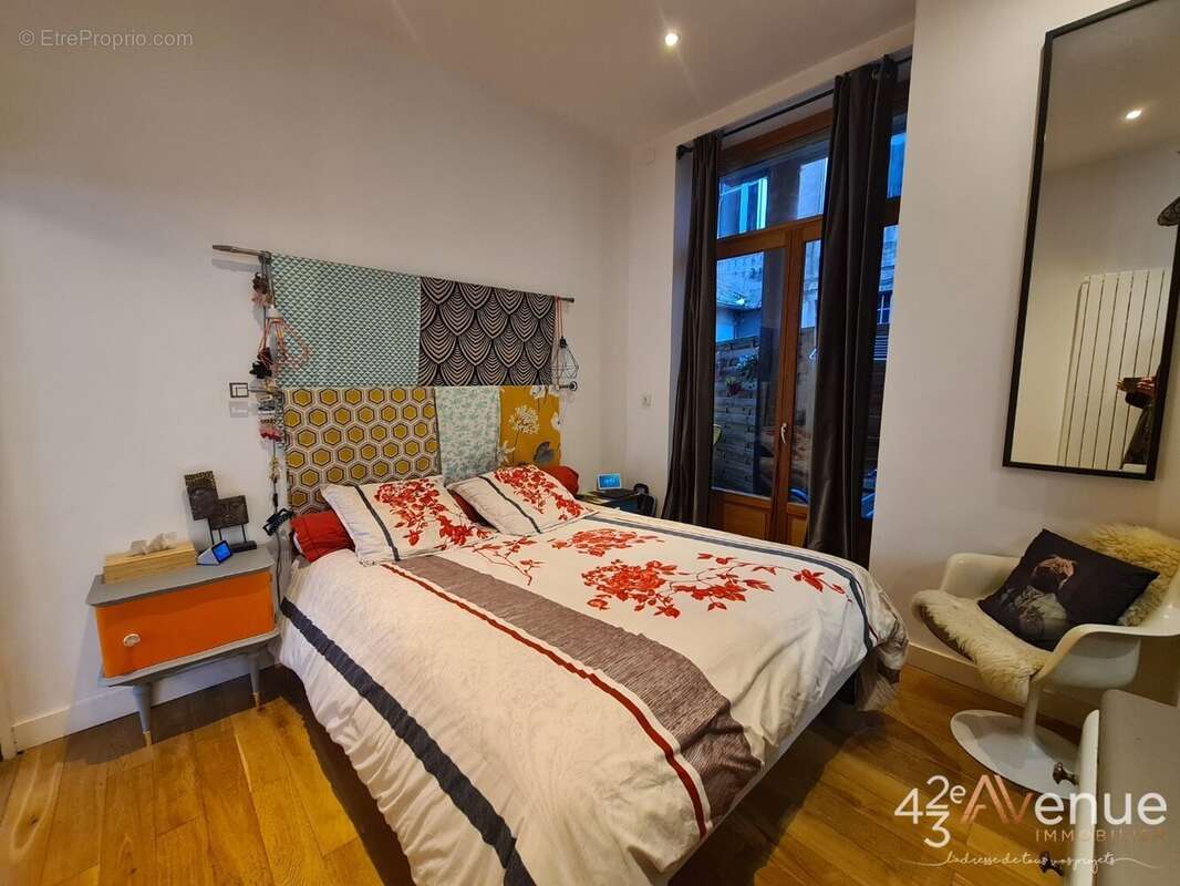 Appartement à SAINT-ETIENNE