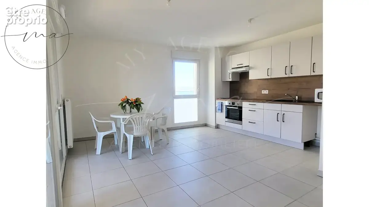Bel appartement T2 récent centre de sète avec parking privé - photo 5