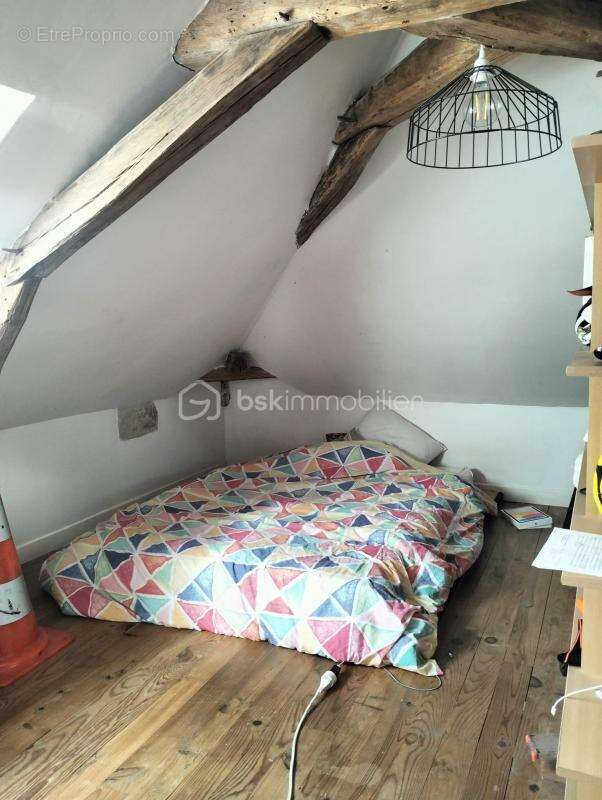 Maison à CINQ-MARS-LA-PILE