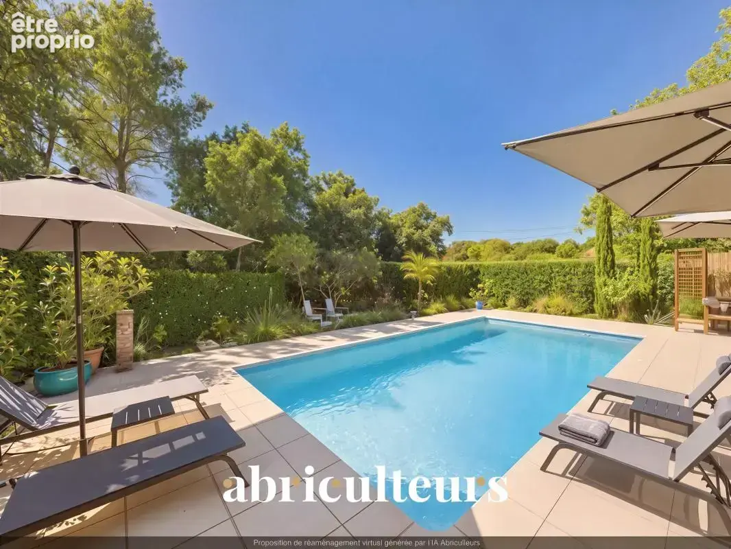 Propriété avec deux gîtes  labellisés 4 étoiles en vente à  Aups (83630) - photo 2