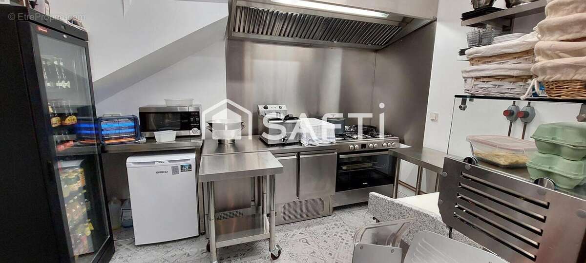 Photo 9 - Commerce à AZILLE