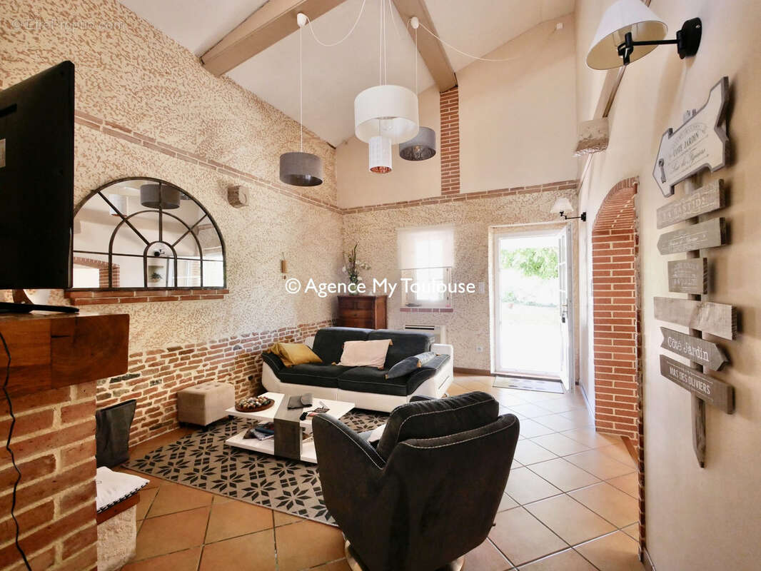 Maison à MONTASTRUC-LA-CONSEILLERE