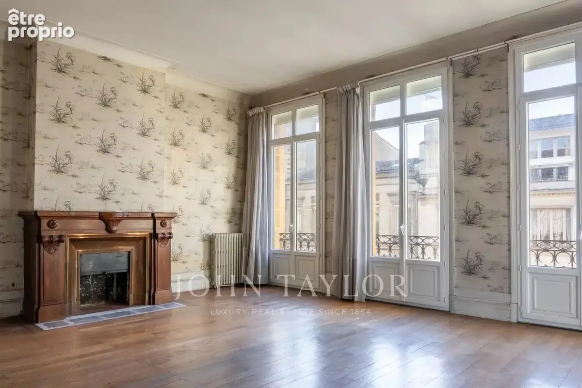 Saint seurin - maison de ville à rénover avec jardin - john taylor - photo 9