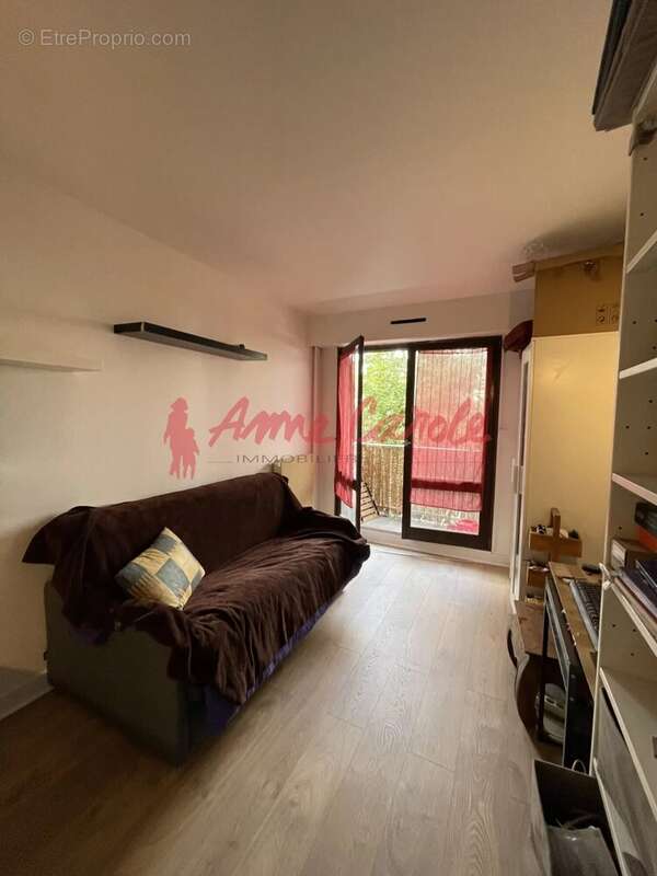 Appartement à PARIS-20E