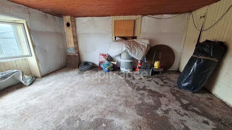 Maison à CHAMPAGNEY