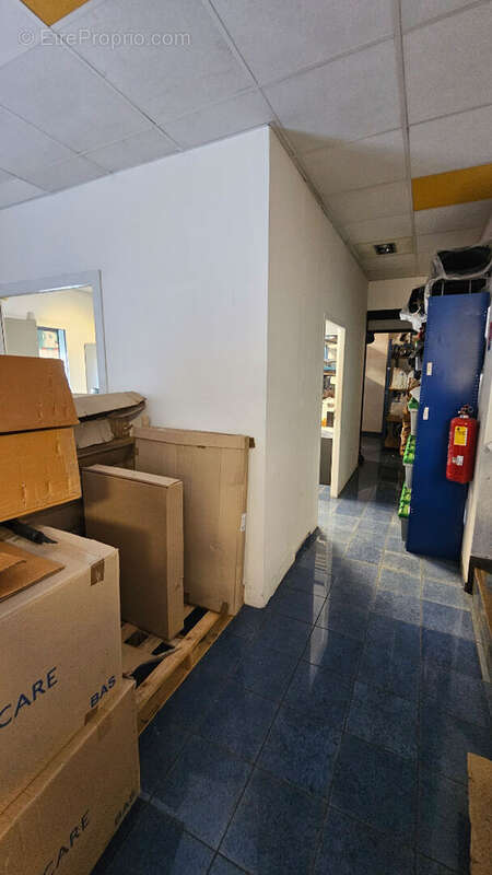 Commerce à LA POSSESSION