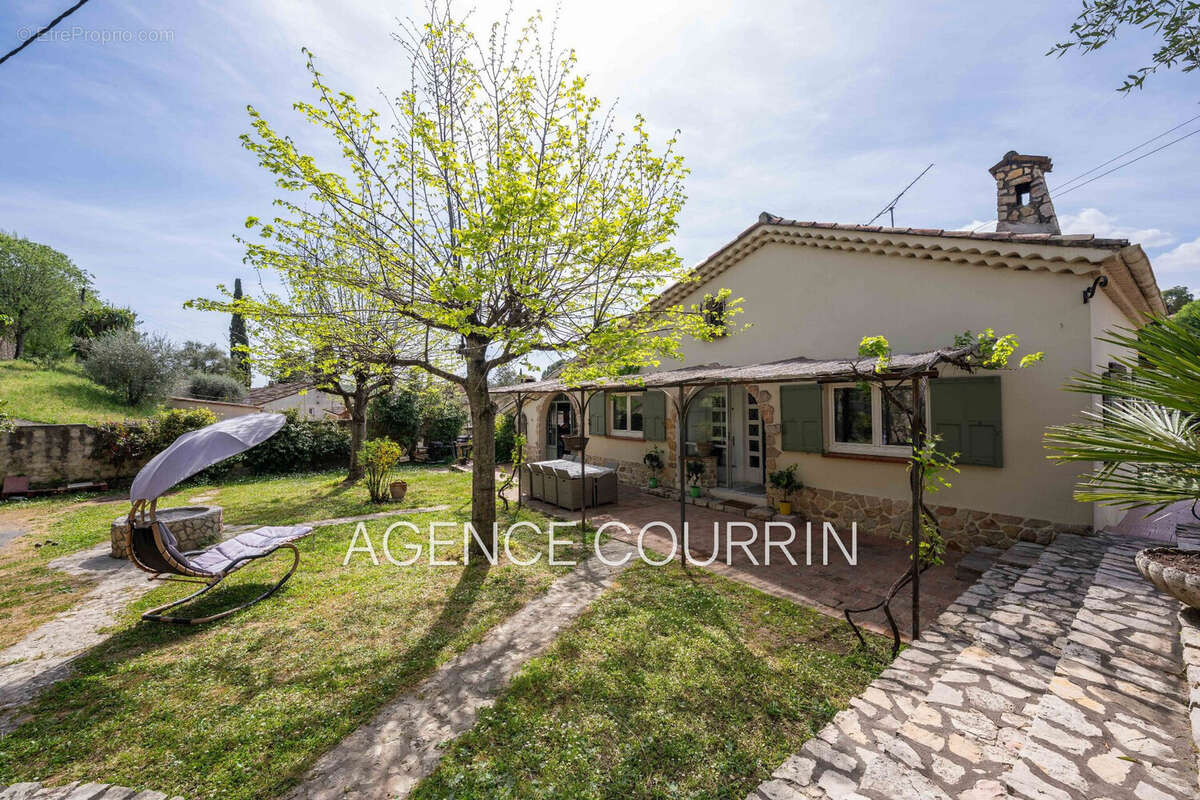 Maison à GRASSE
