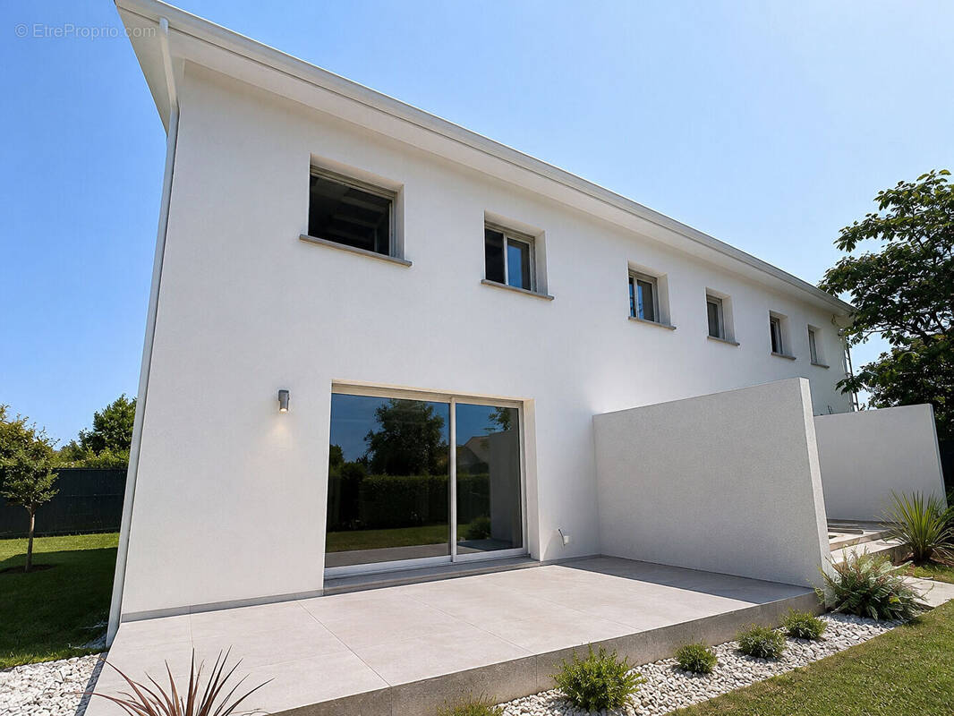 Maison à TERCIS-LES-BAINS