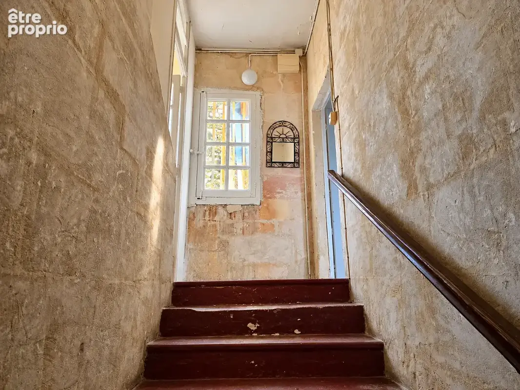 À vendre à Arles   Maison bourgeoise du XVIIe siècle de 315 m2 en centre historique - photo 18