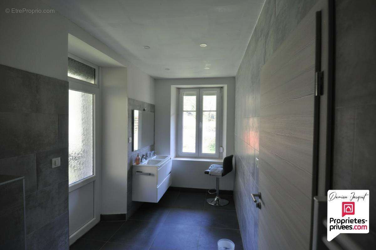 Maison et dépendance Glay 5 pièces 3 chambres  177 .1  m2. Ecuries  298.4 m² . Dépendances 792.44 m² - photo 9