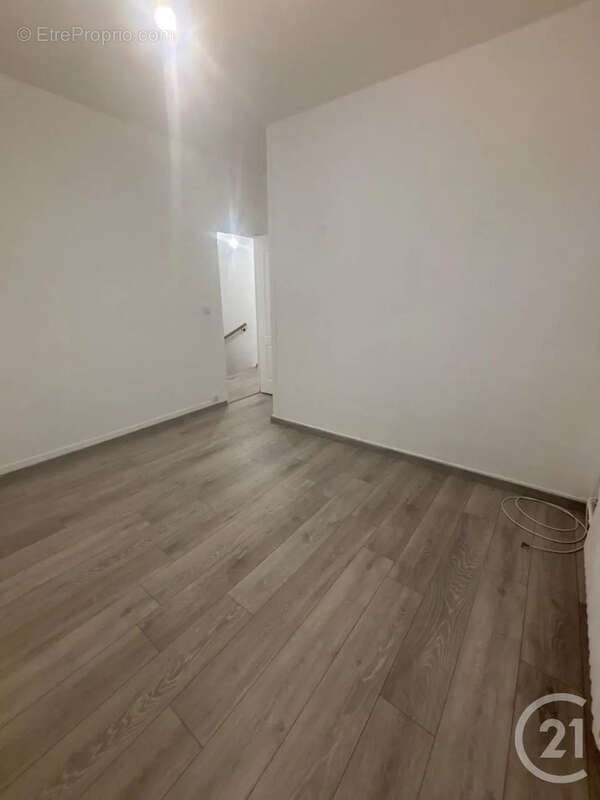 Maison 93 m² à Saint-Quentin  - photo 13