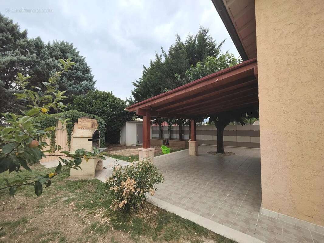 Maison à Clonas-sur-Varèze - photo 11