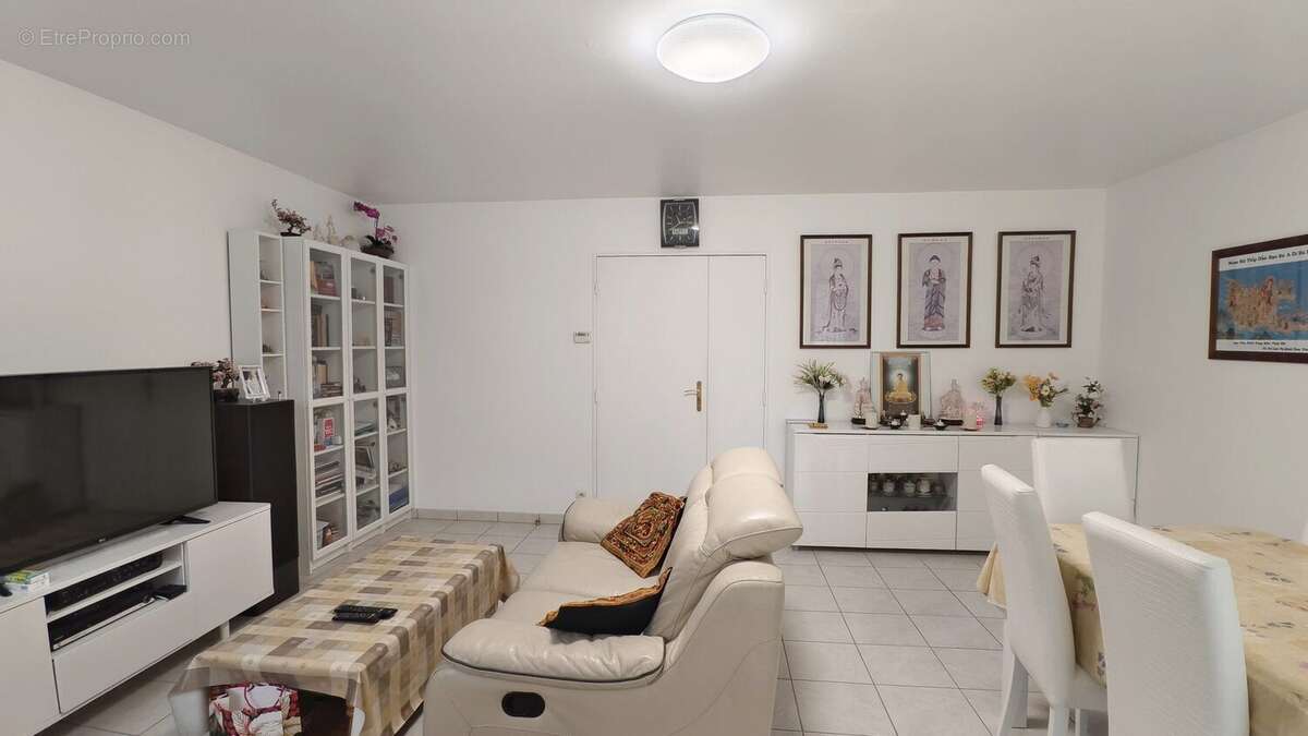 Séjour 2 - Maison à CHAMPS-SUR-MARNE