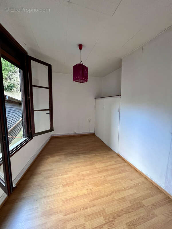 Maison à CORMEILLES