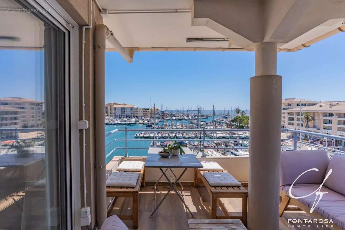 Appartement à FREJUS