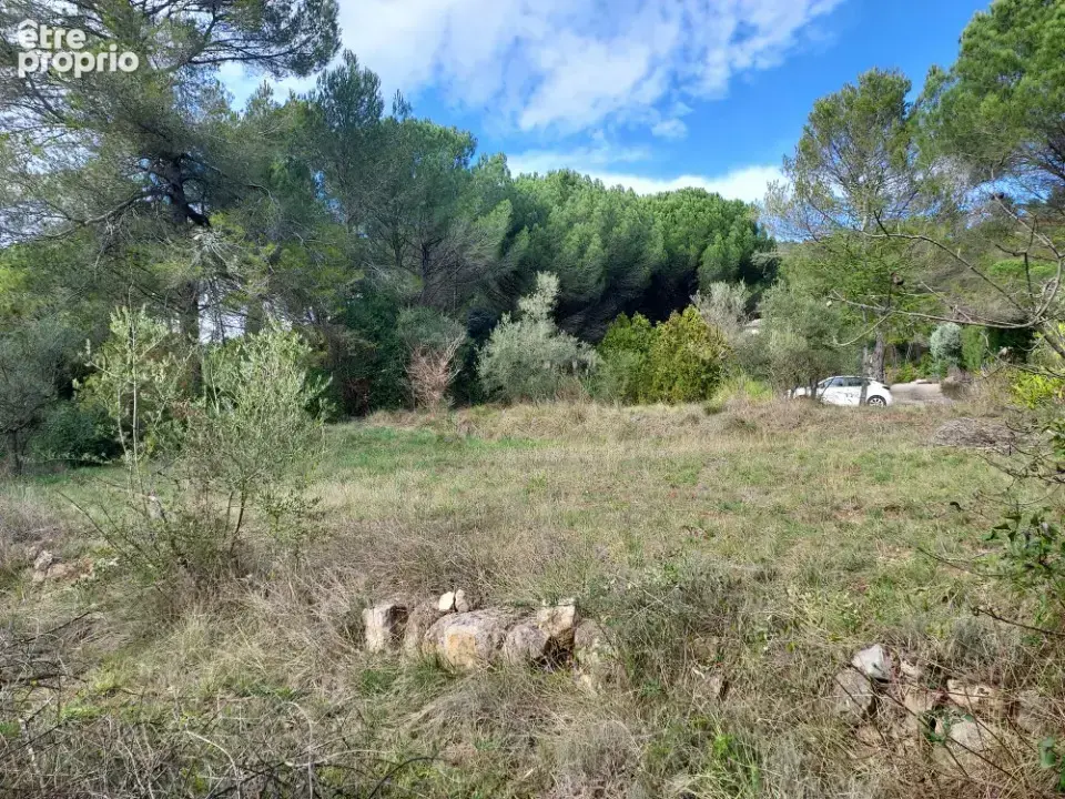 Terrain à LE VAL