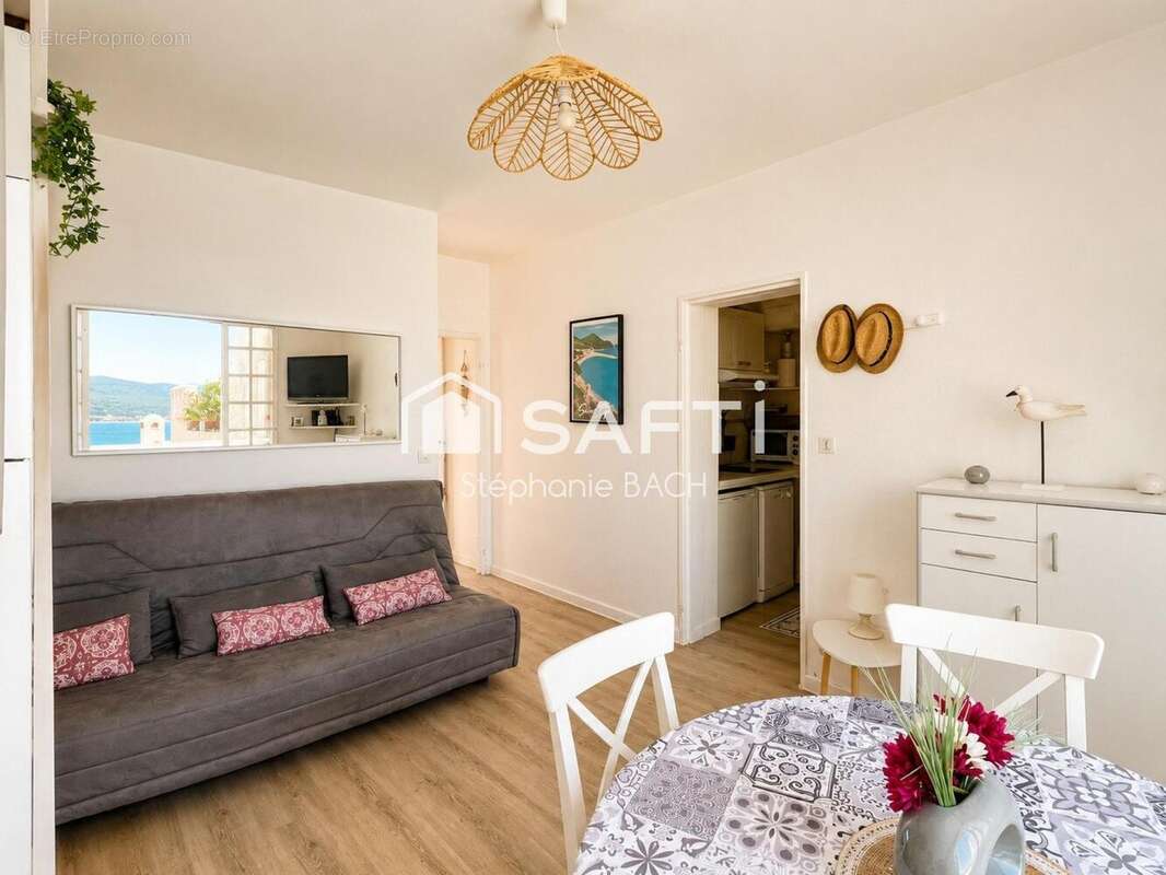 Photo 4 - Appartement à SAINT-CYR-SUR-MER