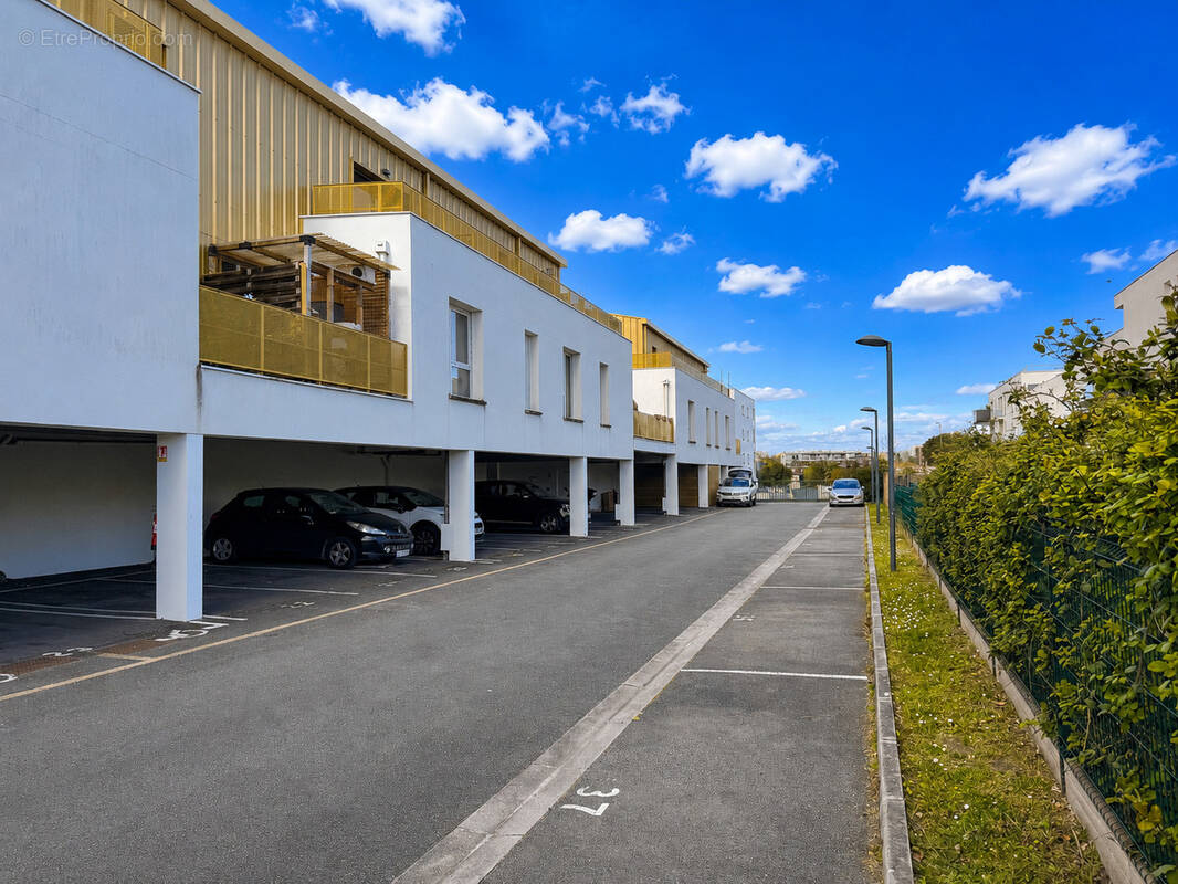 Photo Appartement à Villenave-D'ornon au prix de 155 000€
