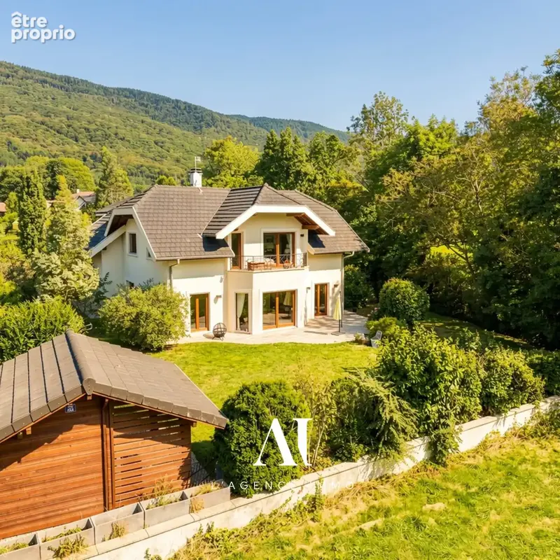 Maison 5 pièces 259 m² à vendre à Divonne-Les-Bains (01220) - photo 2