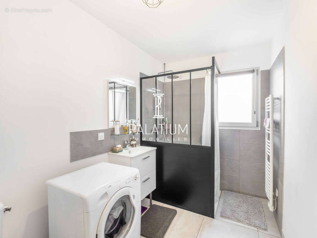 Appartement à PIERREVERT