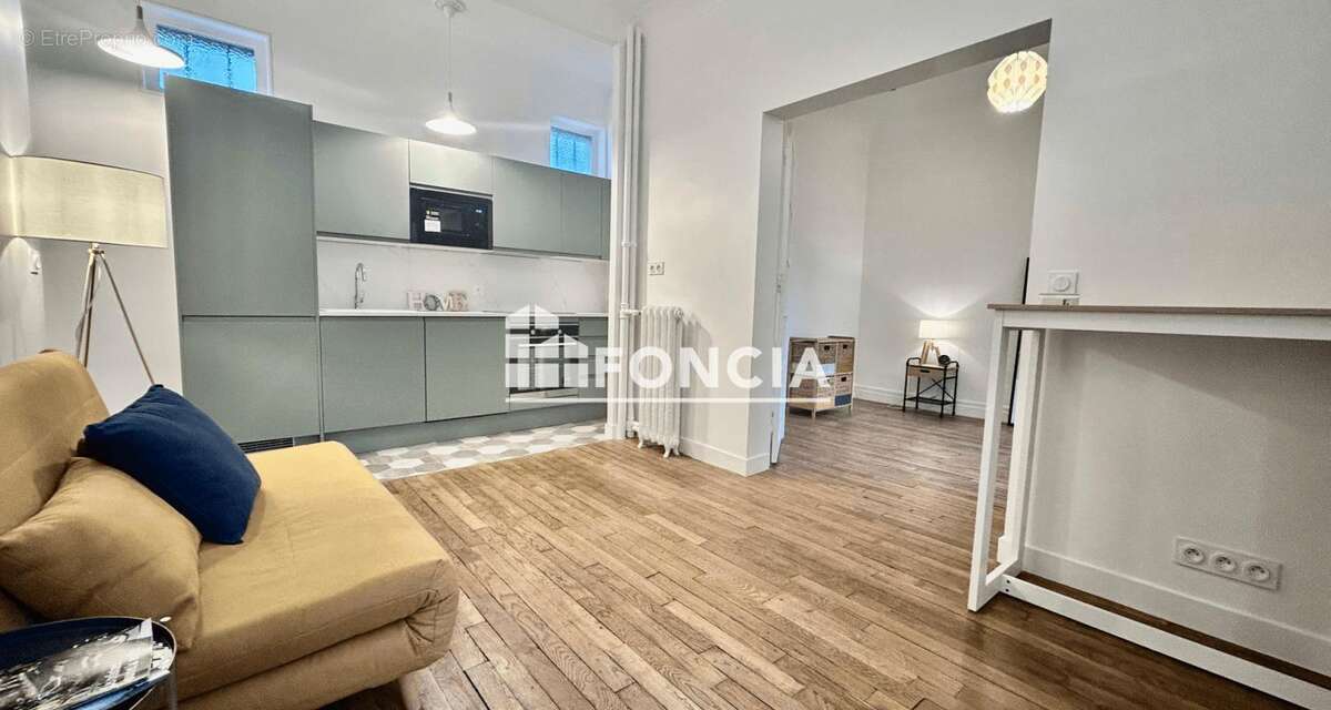 Appartement à COLOMBES
