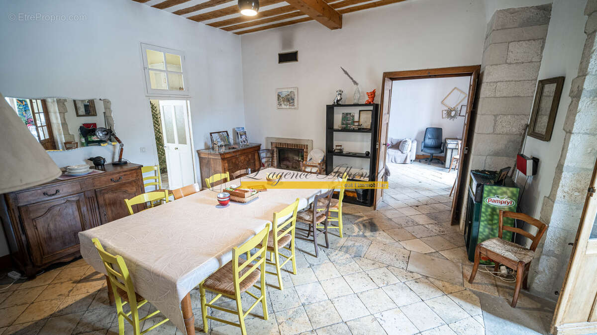 Maison à VIVIERS