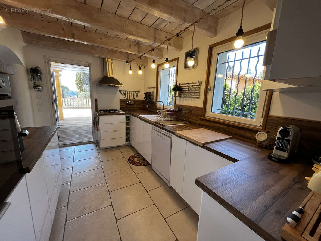 Maison à SAINT-ANTONIN-DU-VAR