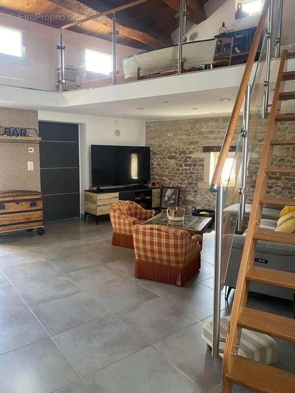 Maison à PORT-DES-BARQUES