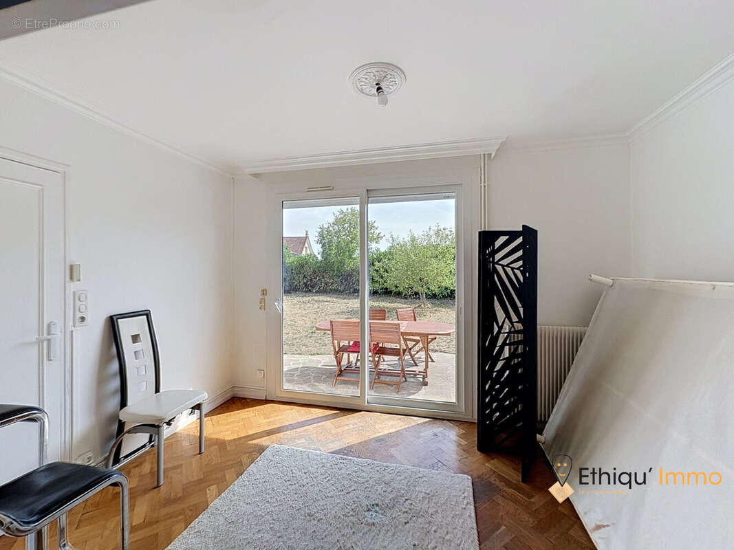 Maison 77 m² à Bar-Sur-Aube  - photo 3