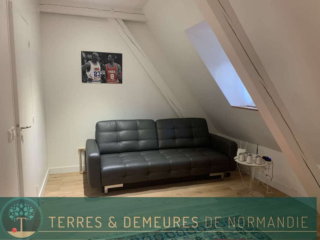 Maison à PONT-L&#039;EVEQUE