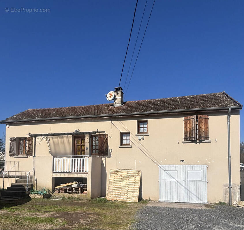 Photo 1 - Maison à LE DONJON