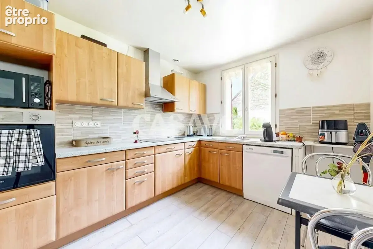 Vente Maison 7 pièces de 110m² - 77100 Nanteuil-lès-Meaux - photo 4
