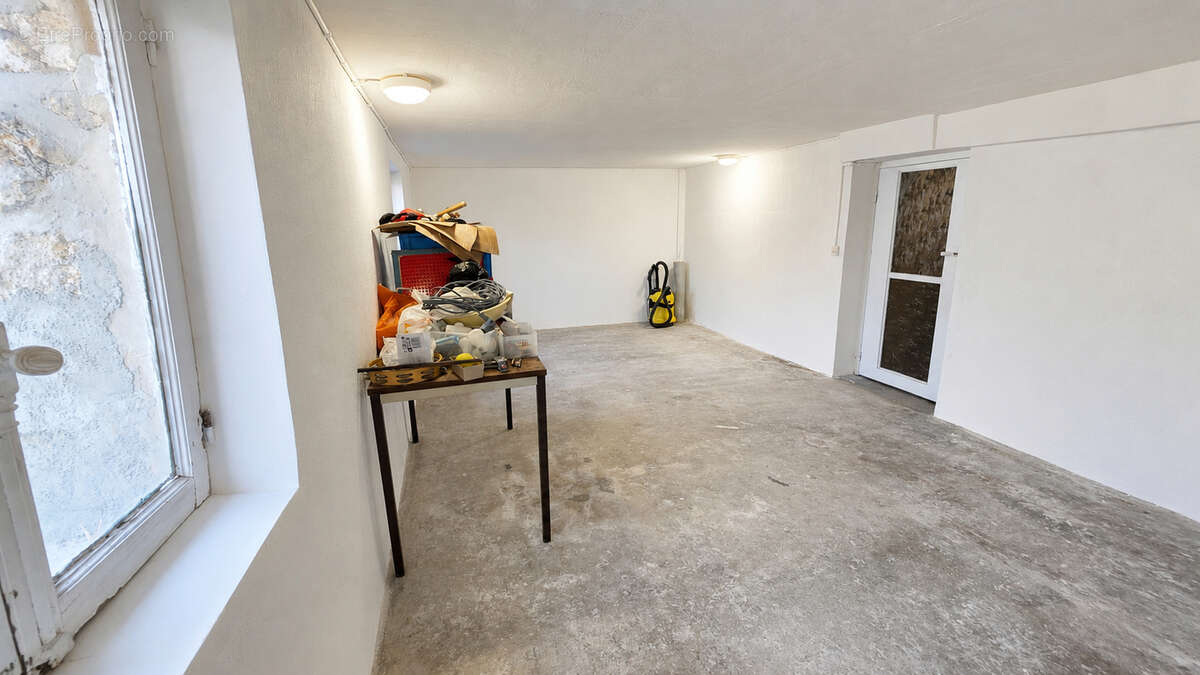 Charmante maison indépendante de 5 pièces avec jardin arboré - photo 14