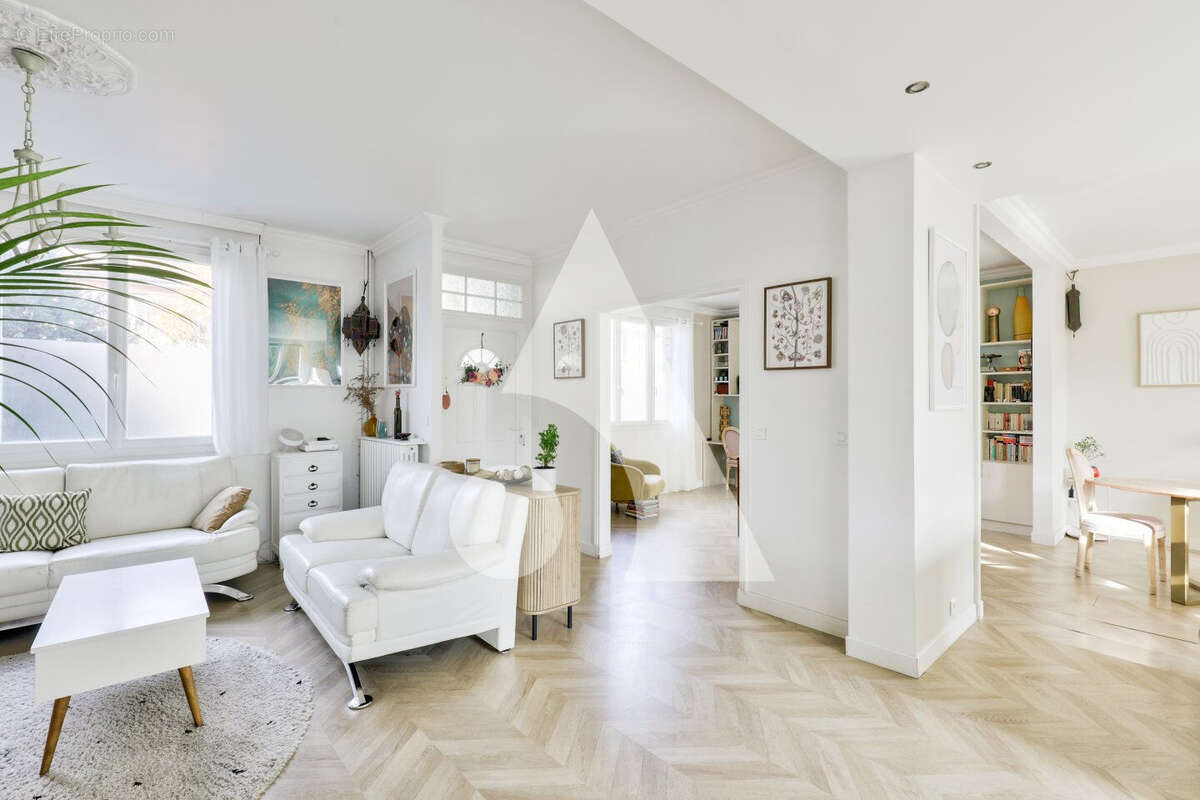 Maison à LA COURNEUVE