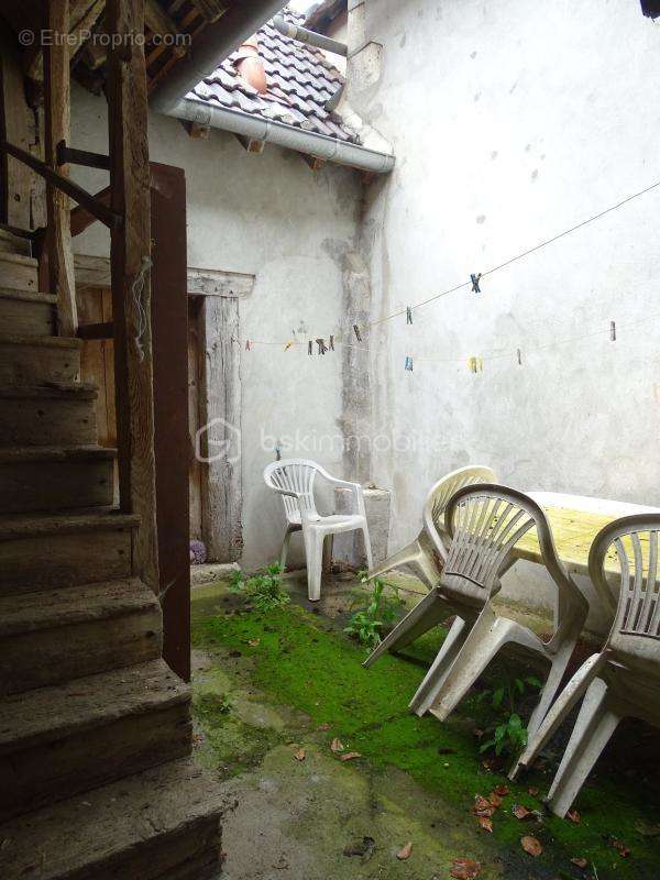 Maison à AUTRY-LE-CHATEL