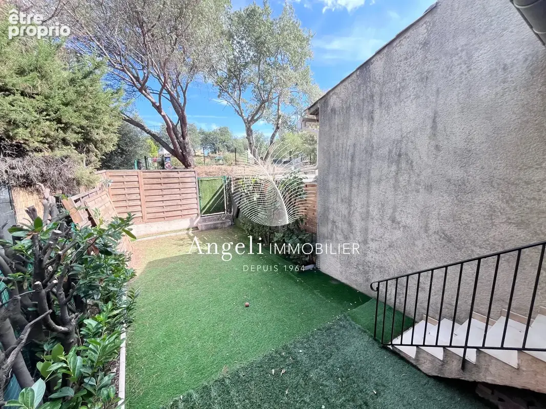 Appartement 75 m² à Frejus  - photo 2