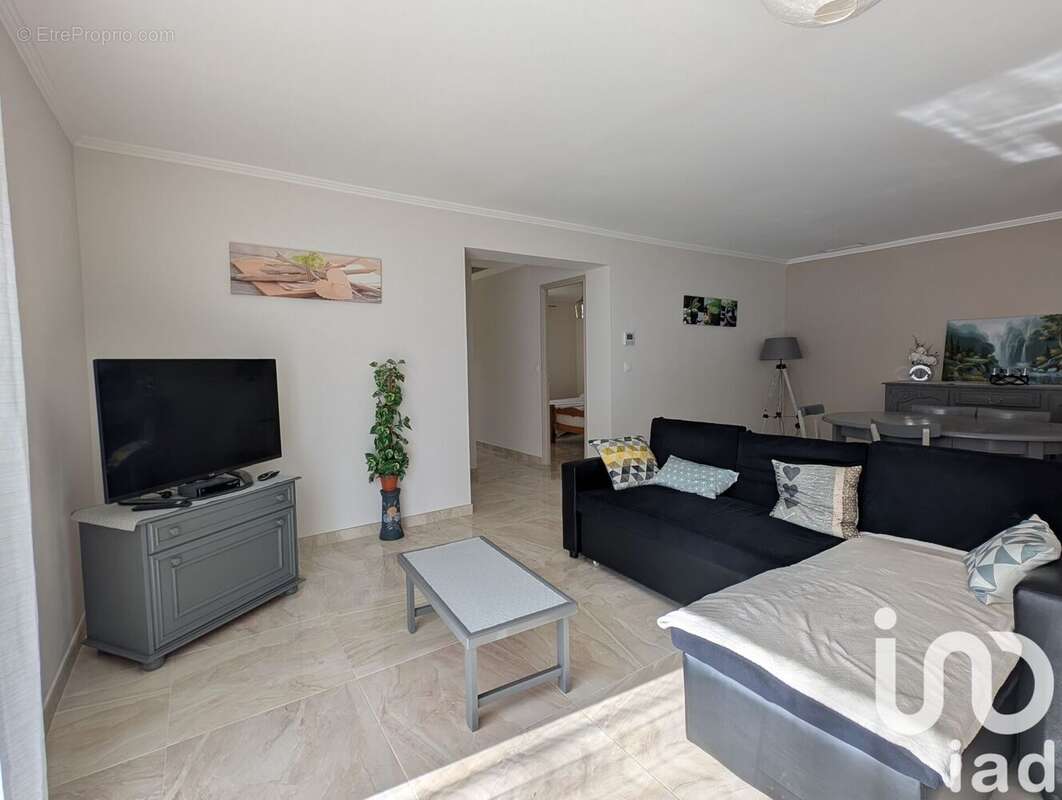 Photo 2 - Maison à COUSTOUGES