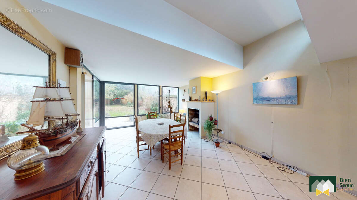 Salle à manger - Maison à LEVES