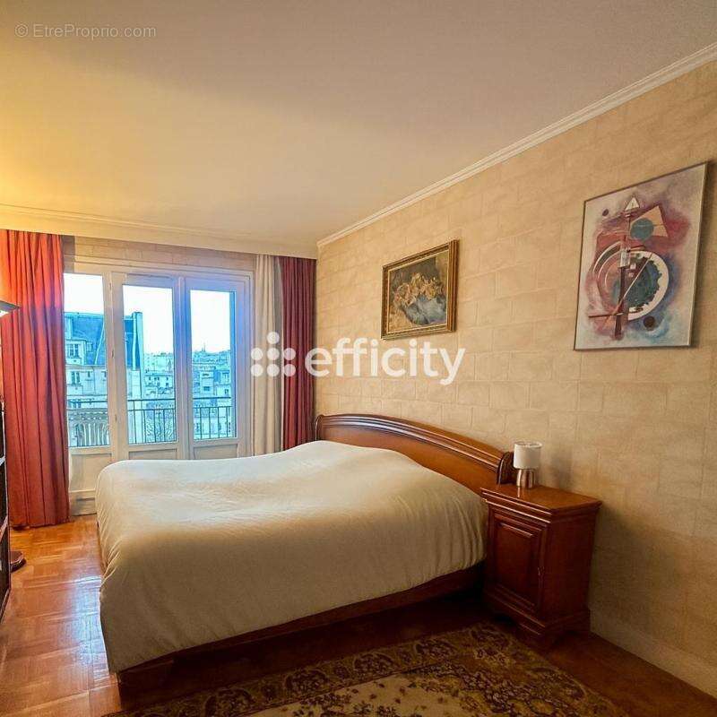 Appartement à PARIS-20E